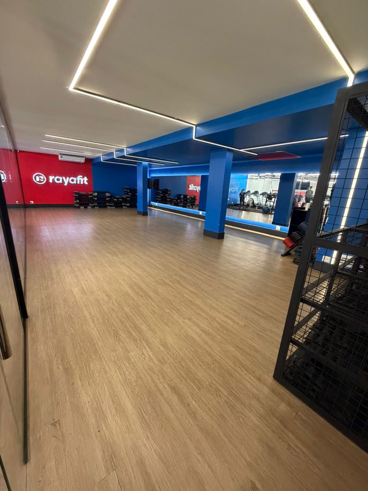 Sala ampla da Rayafit Alecrim
